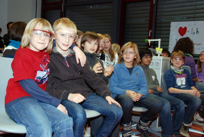 Vorsicht in der ersten Reihe: Brille auf!