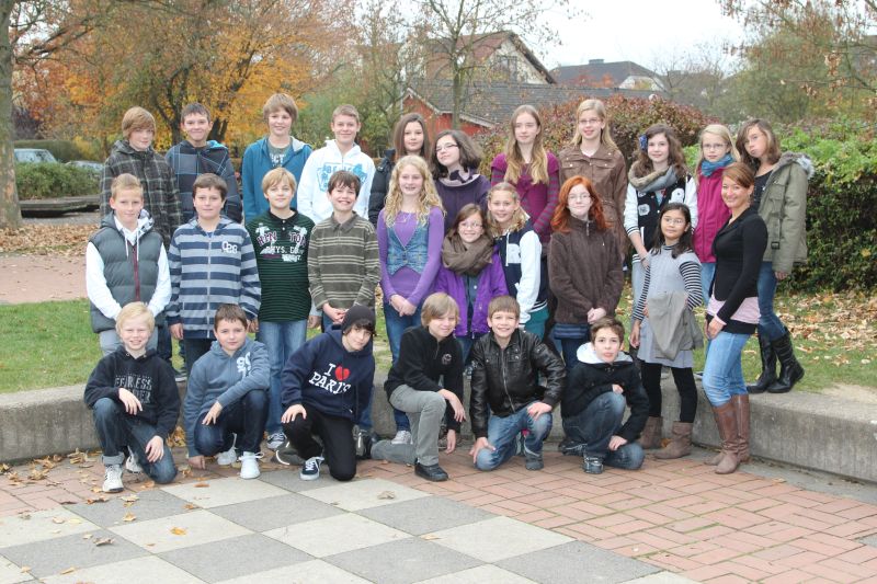 Die Klasse 6e von und mit Frau Monheim.