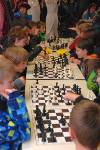 Schachmatt! Trotz voller Pausenhalle herrscht bei der Schach-AG volle Konzentration.
